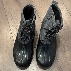 Magellan Outdoors Black and Gray Dress Boots